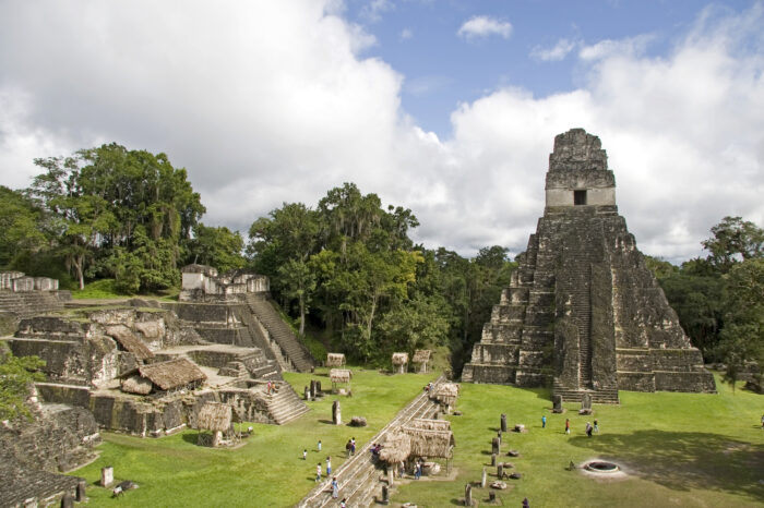 VISITAS OPCIONALES EN EL AREA DE TIKAL